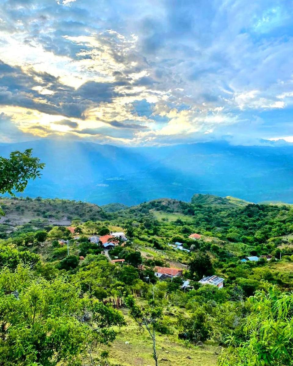 Cabana Susurros Del Cielo บาริชารา ภายนอก รูปภาพ
